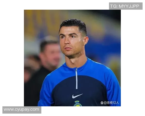 足球球星生日专辑：回顾传奇球员成长轨迹与辉煌瞬间